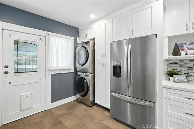 $1,148,999 | 222 Kennebec Avenue, Long Beach, CA 90803