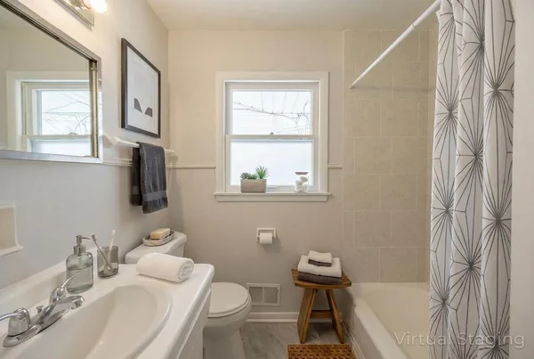 $204,900 | 7629 West Thurston Circle, Milwaukee, WI 53218