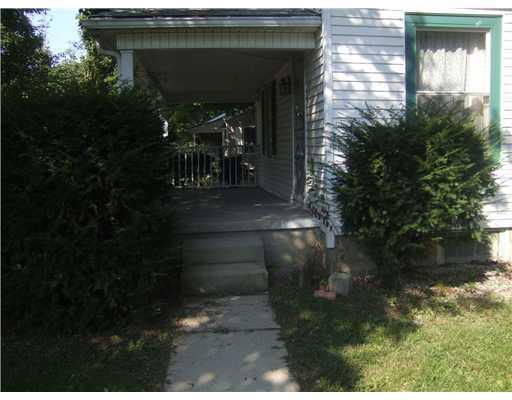 1215 Ginghamsburg-Frederick Road Tipp City, OH 45371 - Photo 4 of 18