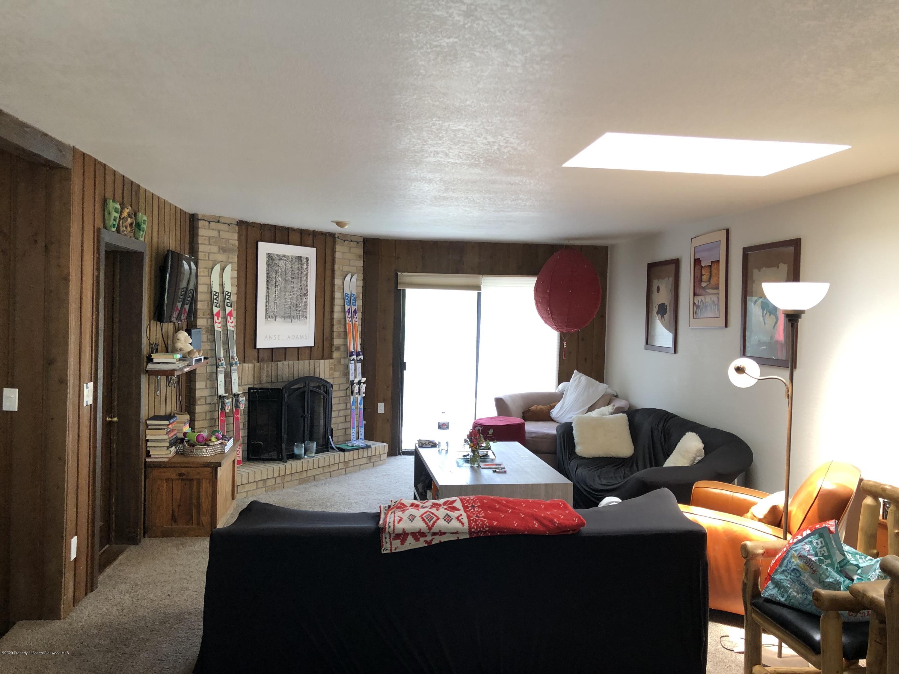 251 Meadow Ranch Road Snowmass Village, CO 81615 - Photo 3 of 8 c251 Living Room