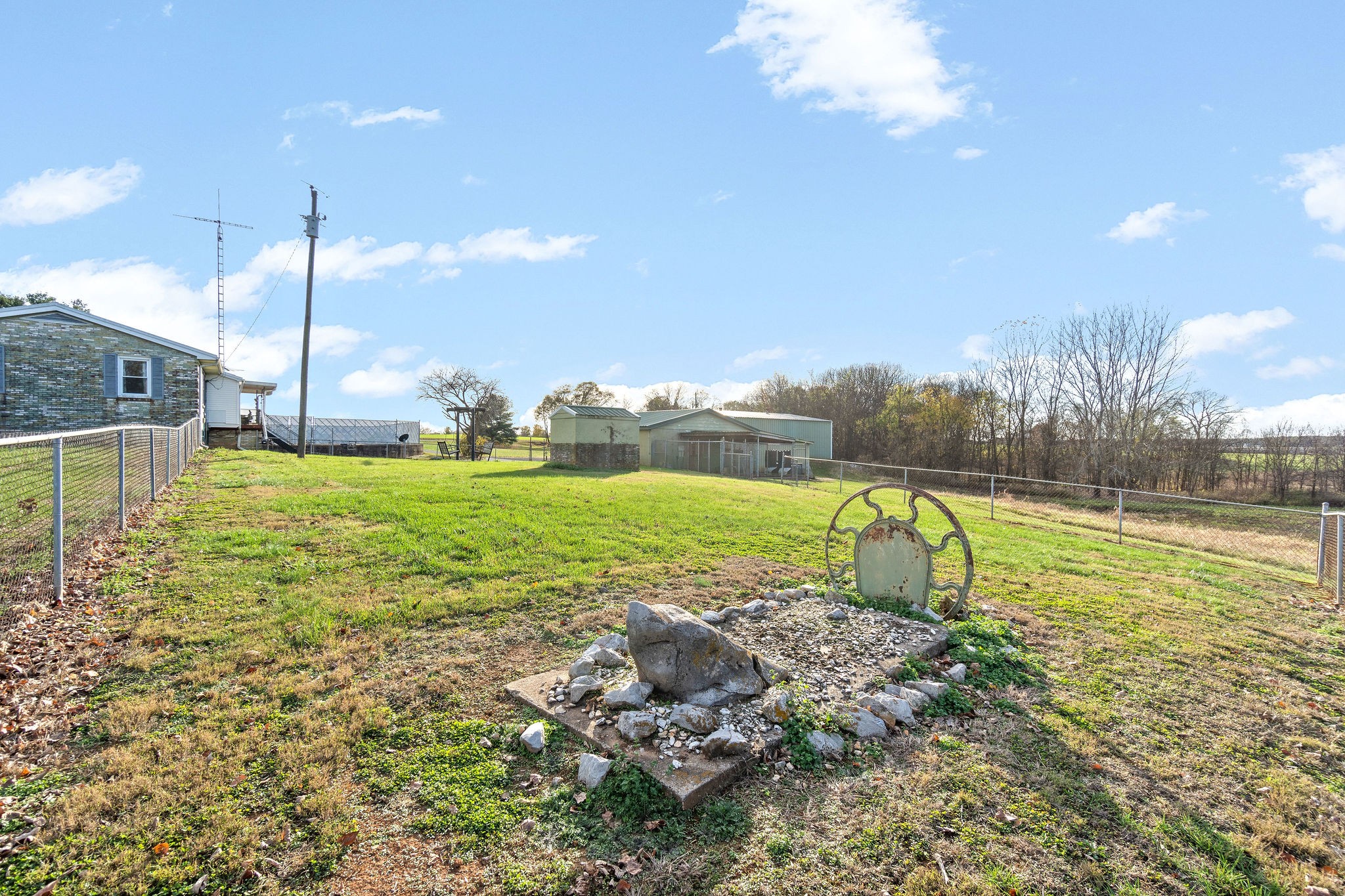 3430 Locust Grove Road Hopkinsville, KY 42240 - Photo 34 of 40 Gallery Image 34