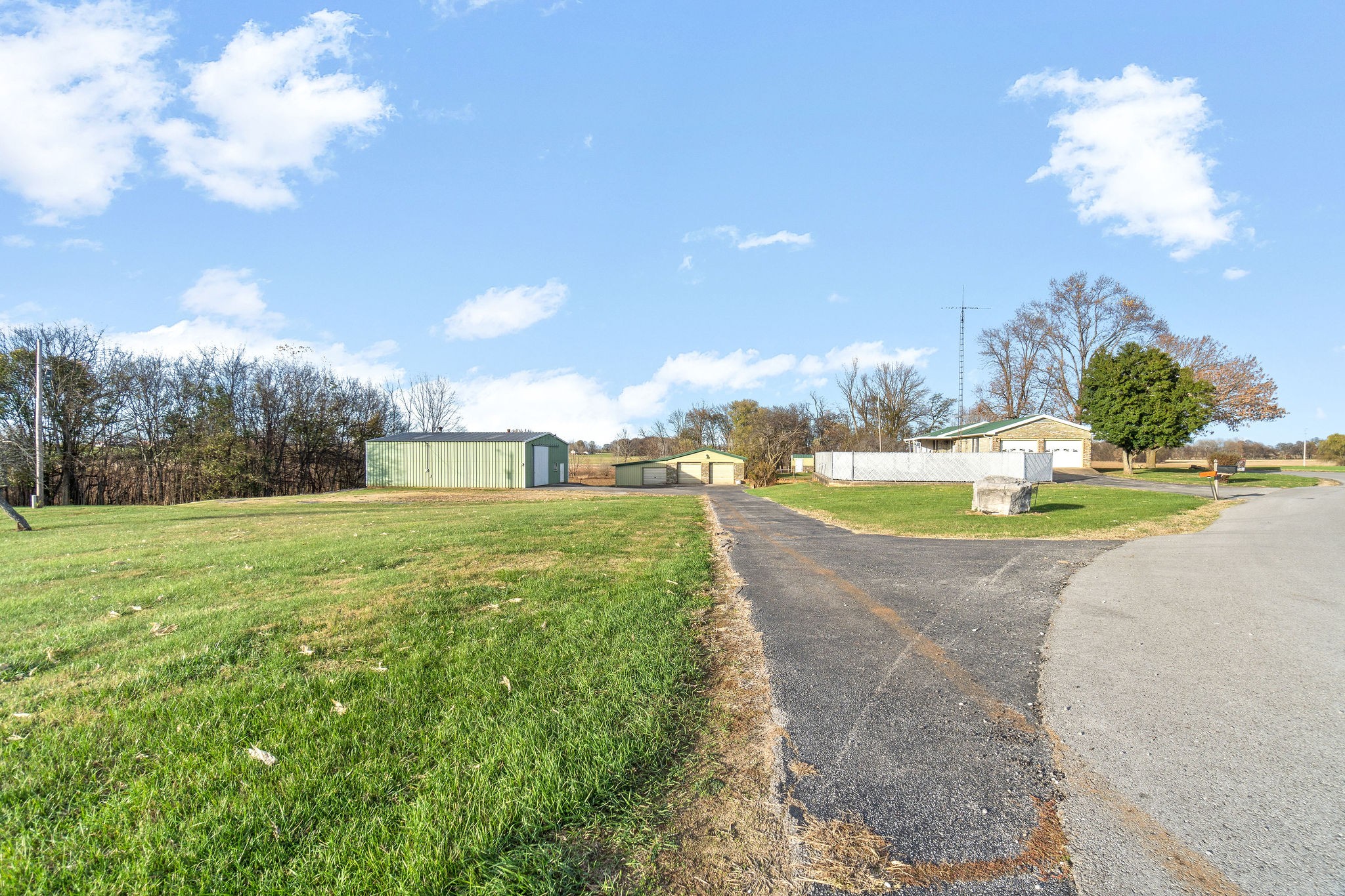 3430 Locust Grove Road Hopkinsville, KY 42240 - Photo 36 of 40 Gallery Image 36