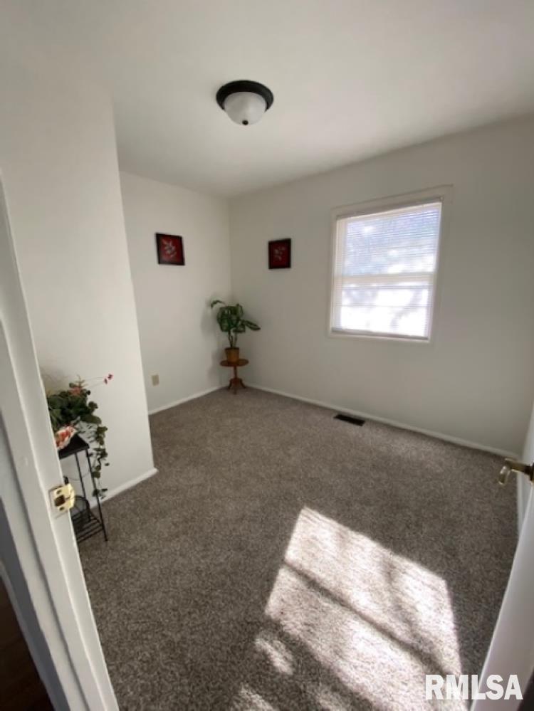 15 Windsor Road Springfield, IL 62702 - Photo 11 of 15