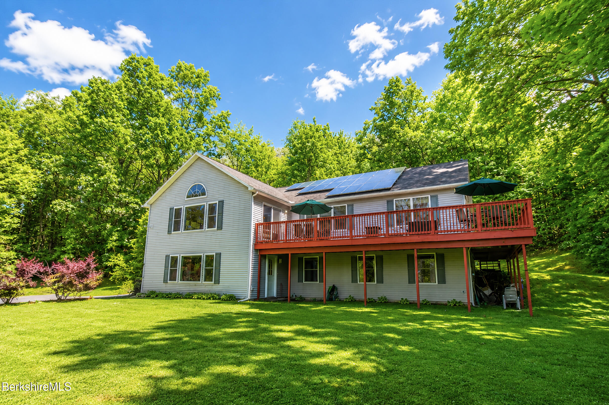 120 North Hoosac Road Williamstown, MA 01267 - Photo 31 of 47 vincentcarusophotography_120NHoosac_2026