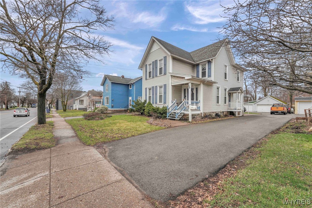 159 South Transit Street Lockport City, NY 14094 - Photo 2 of 34