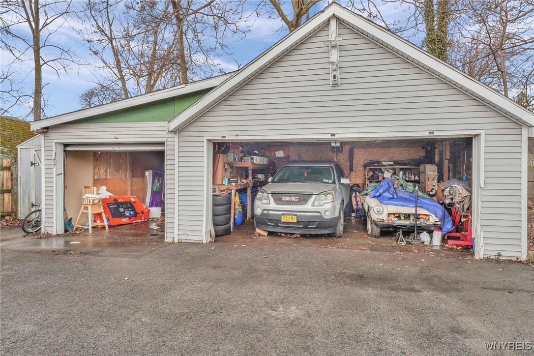 159 South Transit Street Lockport City, NY 14094 - Photo 8 of 34