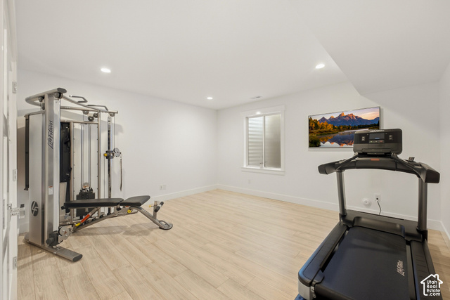 369 East Overlook Loop Kamas, UT 84036 - Photo 42 of 64 Light wood-finish flooring with white walls and recessed ceiling lighting