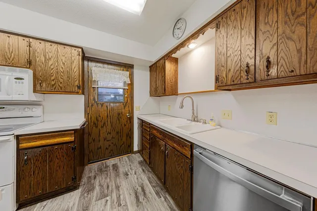 $289,900 | 821 Valley View Road, Faribault, MN 55021