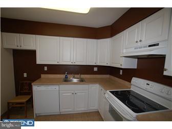 7 Rockford Road, Unit E1 Wilmington, DE 19806 - Photo 3 of 11 Kitchen