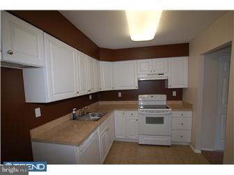 7 Rockford Road, Unit E1 Wilmington, DE 19806 - Photo 4 of 11 Kitchen