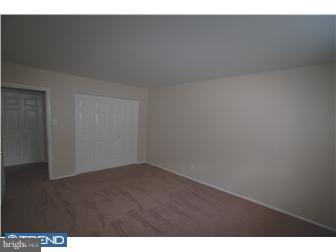 7 Rockford Road, Unit E1 Wilmington, DE 19806 - Photo 8 of 11 Bedroom - Main