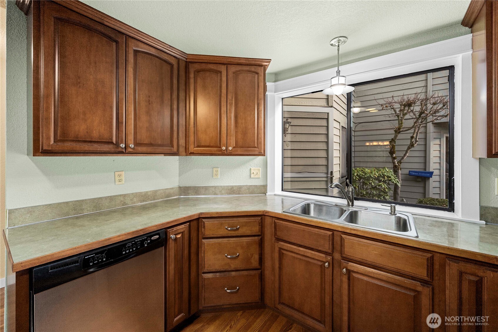 1330 Boise Street Fircrest, WA 98466 - Photo 7 of 37