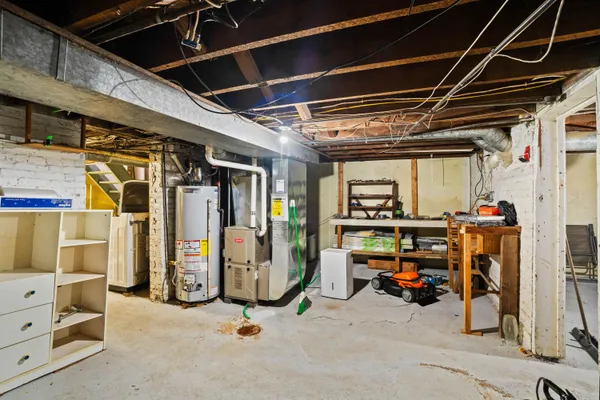 $342,000 | 2953 South Kinnickinnic Avenue, Milwaukee, WI 53207