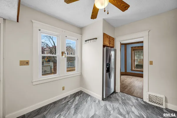 $140,000 | 655 North Cherry Street, Galesburg, IL 61401
