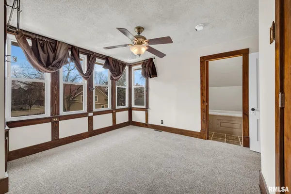 $140,000 | 655 North Cherry Street, Galesburg, IL 61401