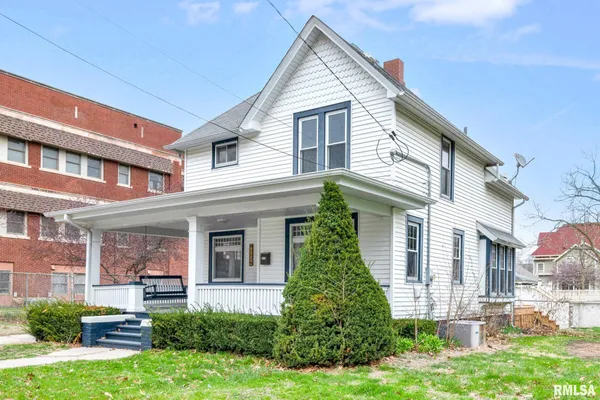 $140,000 | 655 North Cherry Street, Galesburg, IL 61401