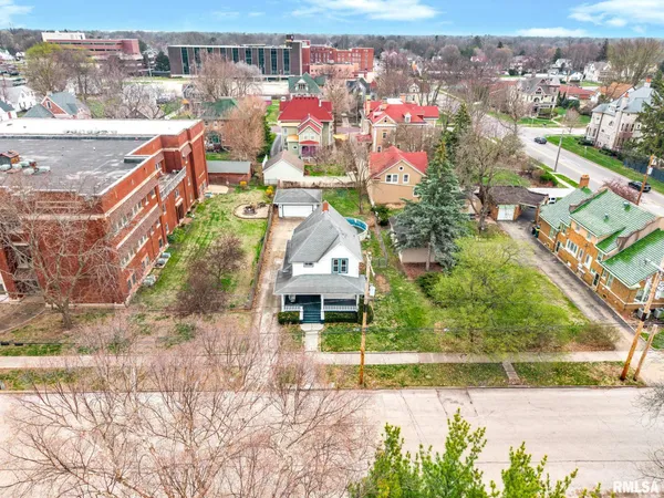 $140,000 | 655 North Cherry Street, Galesburg, IL 61401