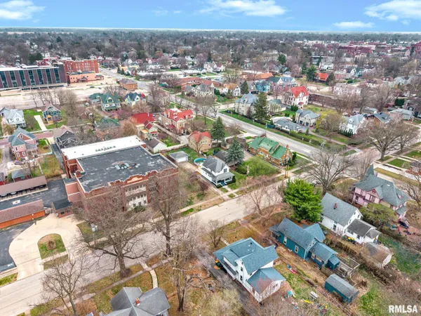 $140,000 | 655 North Cherry Street, Galesburg, IL 61401