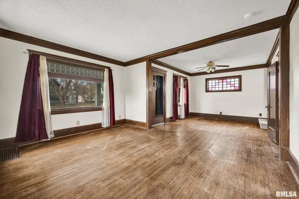 $140,000 | 655 North Cherry Street, Galesburg, IL 61401