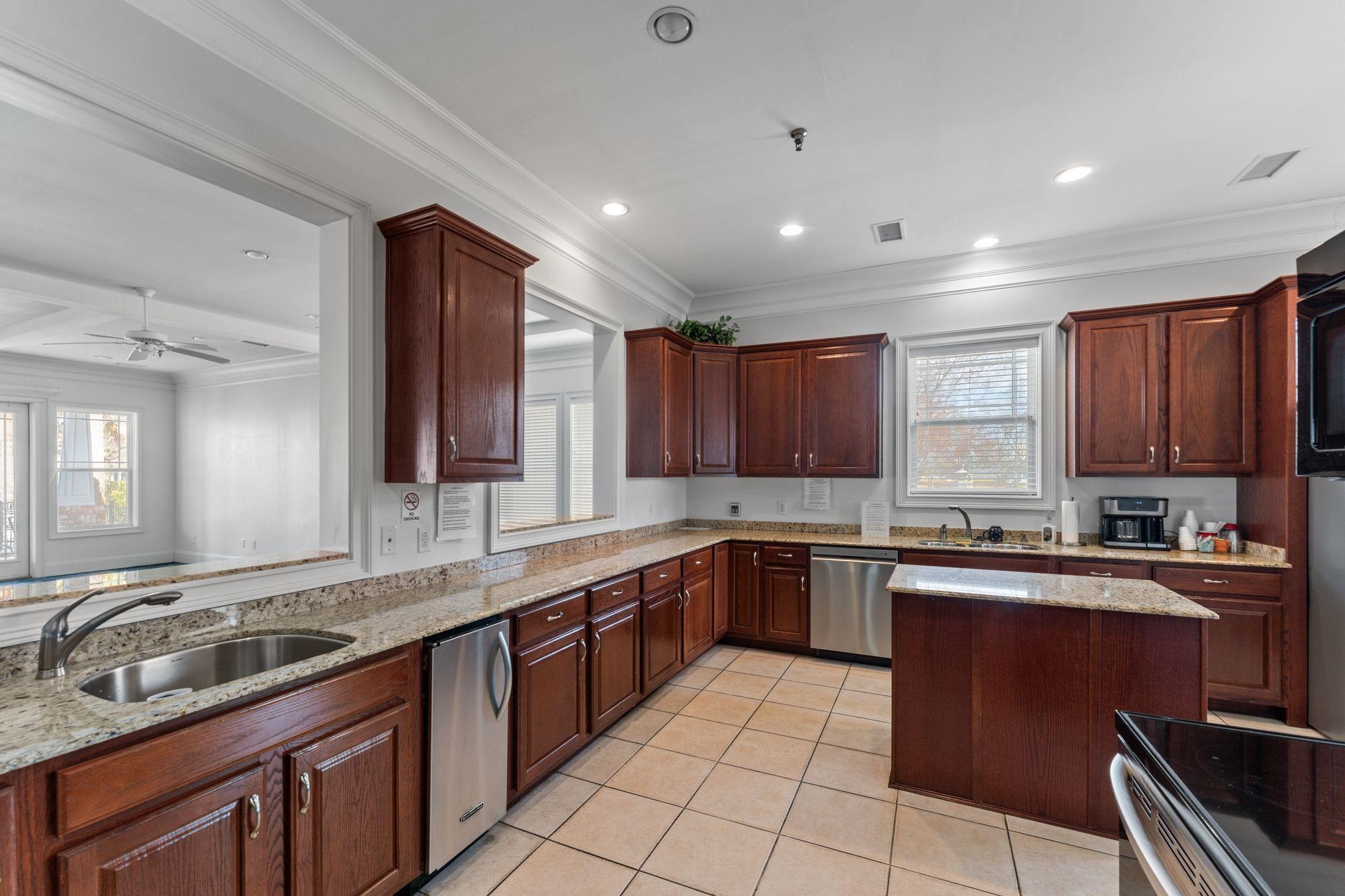 923 Periwinkle Lane Foley, AL 36535 - Photo 51 of 52 Kitchen