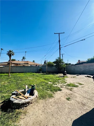 $450,000 | 1084 Circle City Drive, Corona, CA 92879