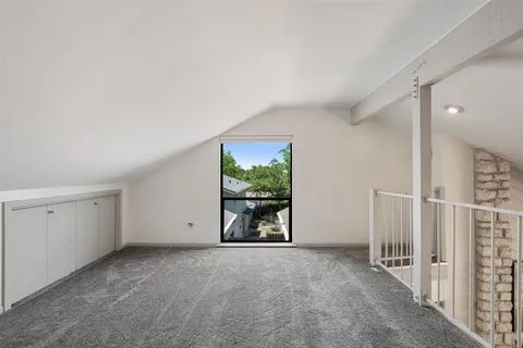 $699,500 | 1702 Deerfield Drive, Austin, TX 78741