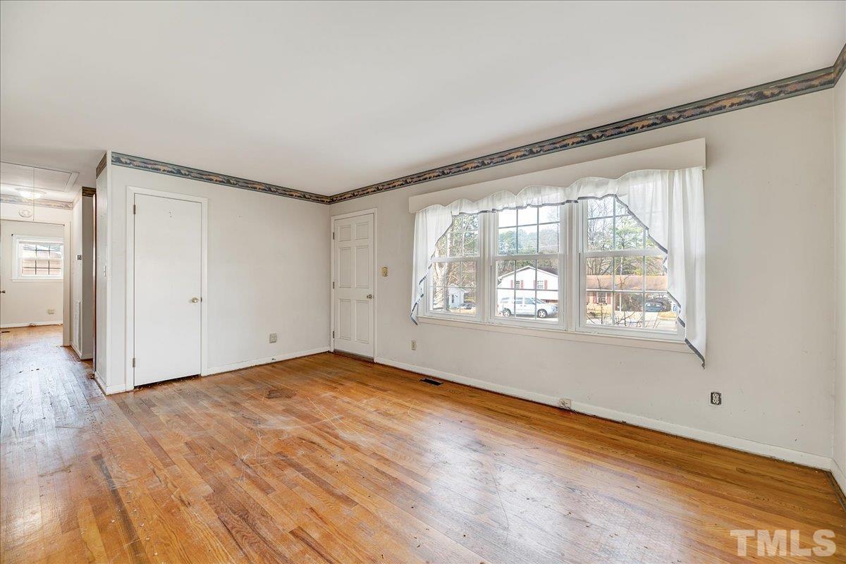 2109 Saturn Street Raleigh, NC 27603 - Photo 9 of 29 Gallery Image 9
