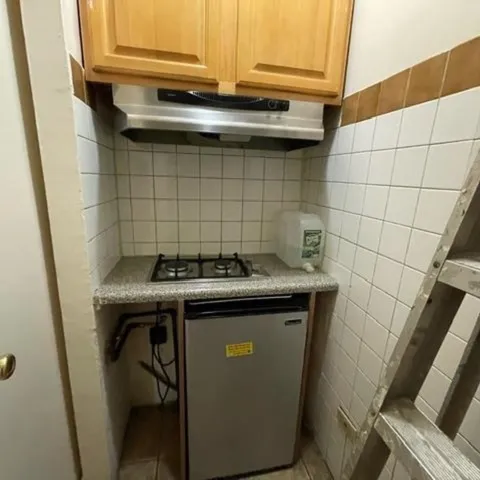 $1,372 | 418 Monastery Place, Unit 1R, Union City, NJ 07087