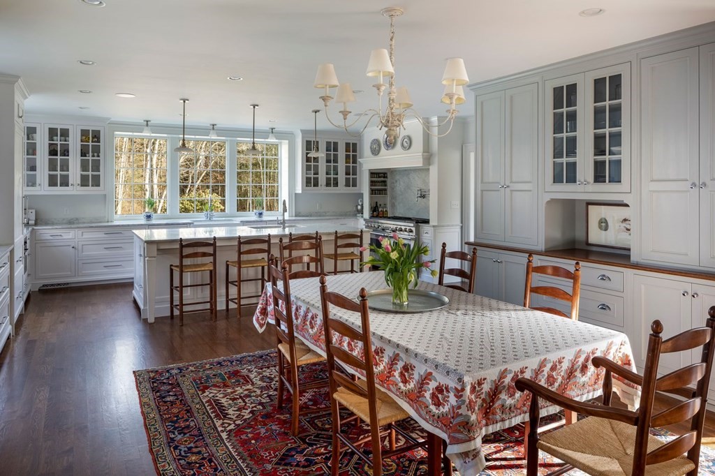 401 Sandy Valley Road Westwood, MA 02090 - Photo 7 of 26