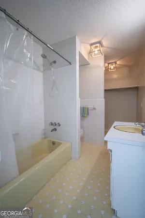 $510,000 | 110 Lakeview Drive, Winterville, GA 30683