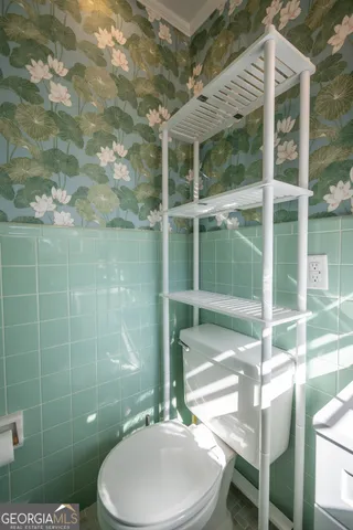 $589,000 | 110 Lakeview Drive, Winterville, GA 30683