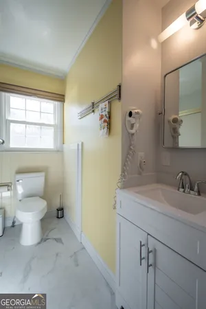 $589,000 | 110 Lakeview Drive, Winterville, GA 30683