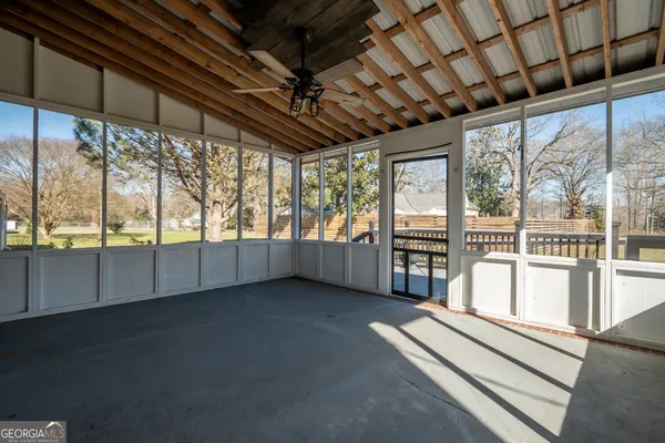 $589,000 | 110 Lakeview Drive, Winterville, GA 30683