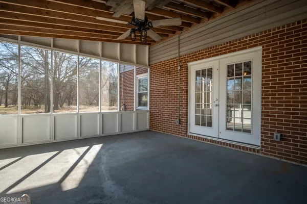 $510,000 | 110 Lakeview Drive, Winterville, GA 30683