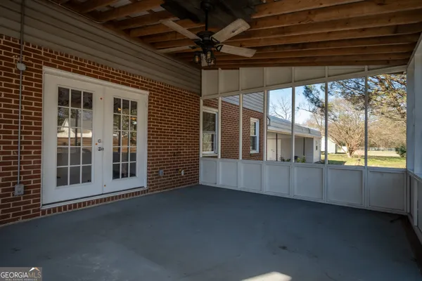 $589,000 | 110 Lakeview Drive, Winterville, GA 30683