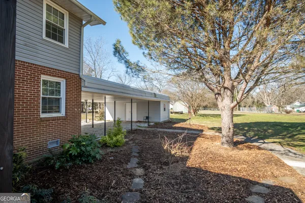 $589,000 | 110 Lakeview Drive, Winterville, GA 30683