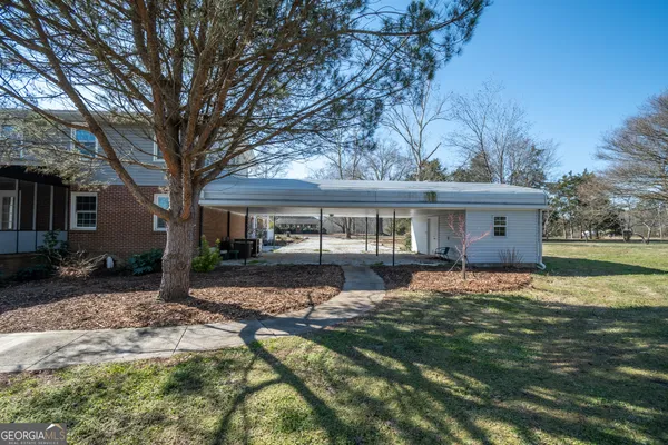 $589,000 | 110 Lakeview Drive, Winterville, GA 30683