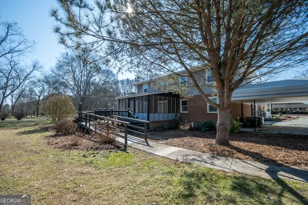 $510,000 | 110 Lakeview Drive, Winterville, GA 30683