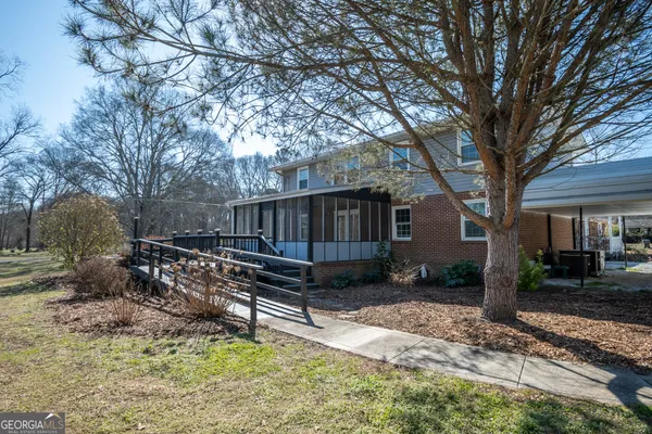 $589,000 | 110 Lakeview Drive, Winterville, GA 30683