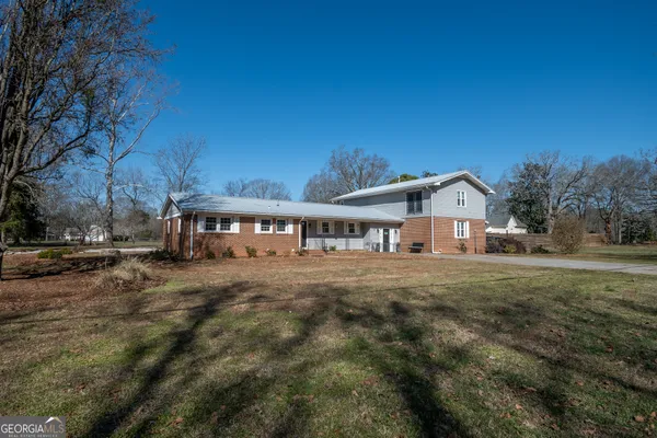 $589,000 | 110 Lakeview Drive, Winterville, GA 30683