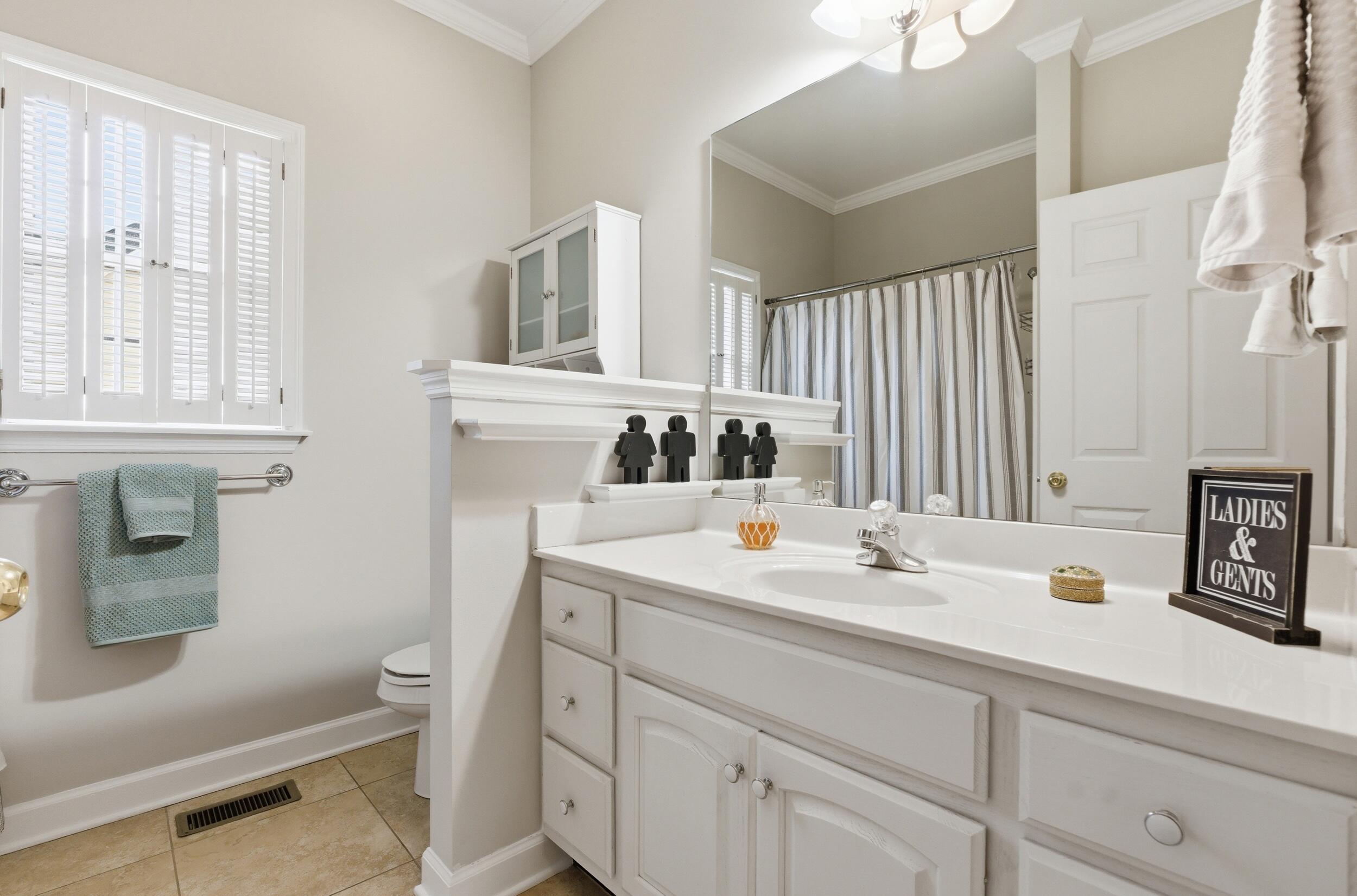 3200 Stage Run Hixson, TN 37343 - Photo 18 of 28 Bathroom