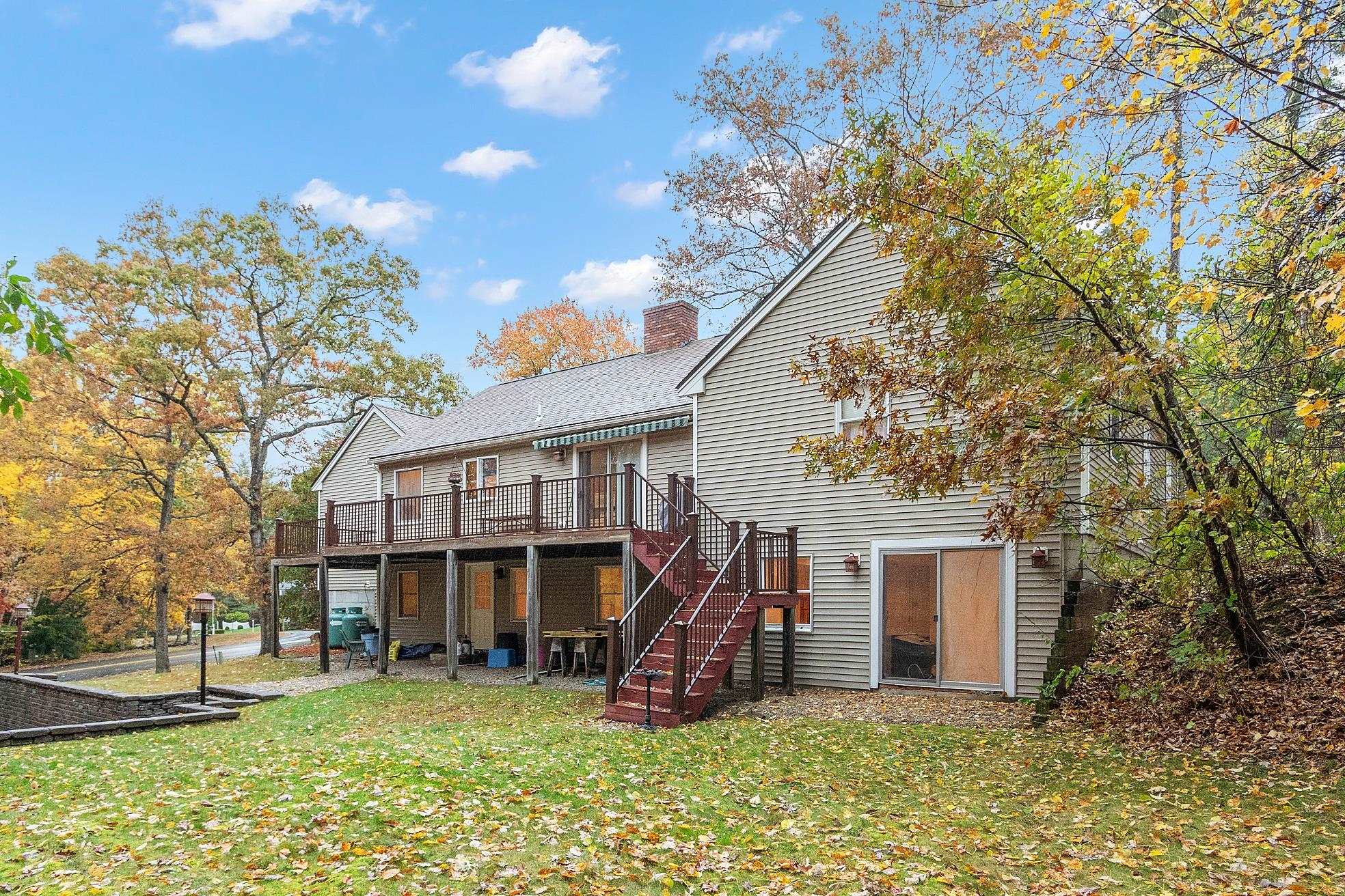 9 Cardinal Road Windham, NH 03087 - Photo 2 of 29