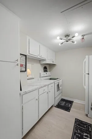 $2,000 | 4343 Lebanon Pike, Hermitage, TN 37076