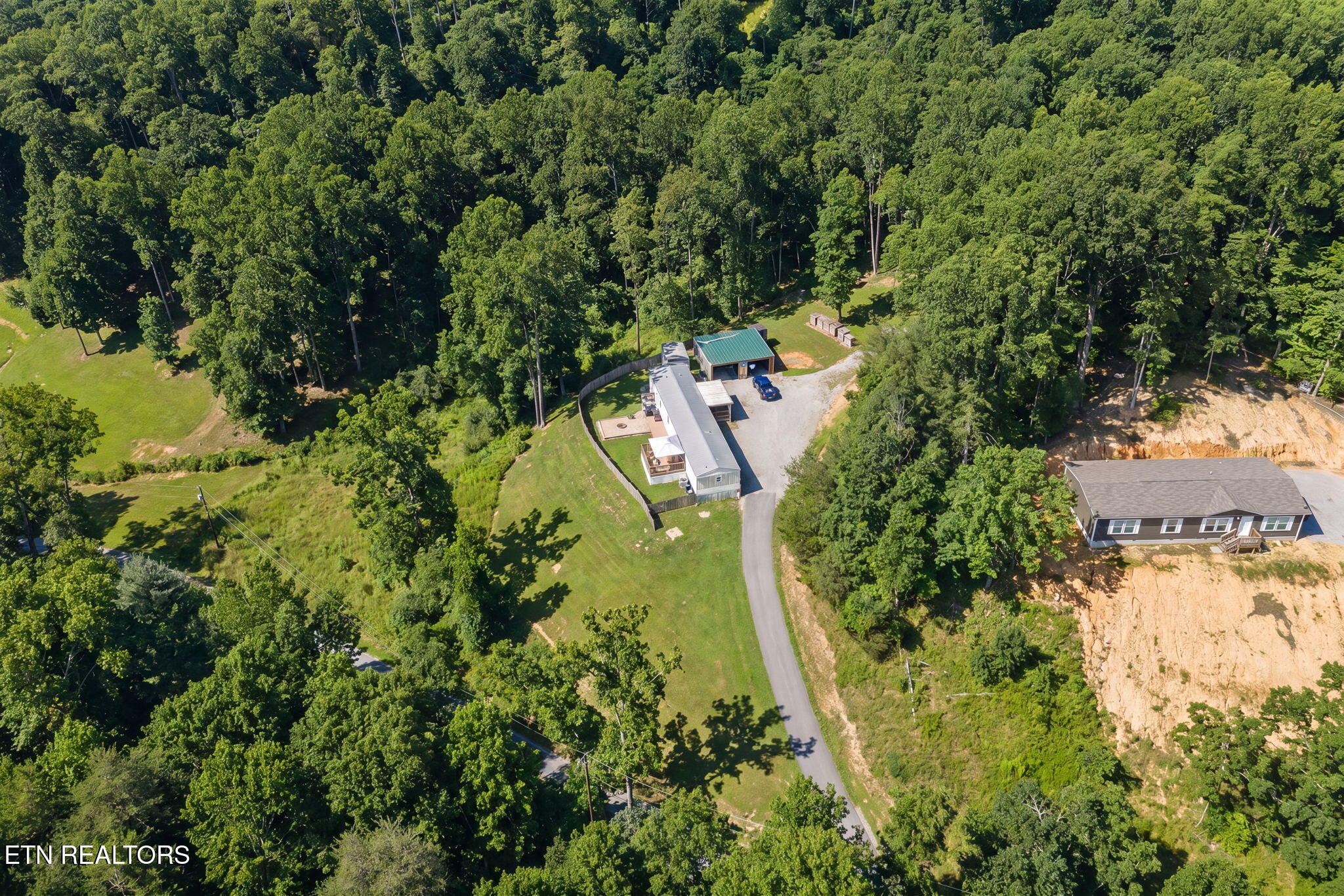 425 Northwest Bazel Road Harriman, TN 37748 - Photo 1 of 27 Main