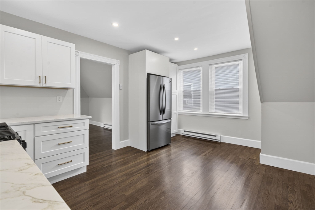 21 Dunlap Street, Unit 3 Salem, MA 01970 - Photo 7 of 25