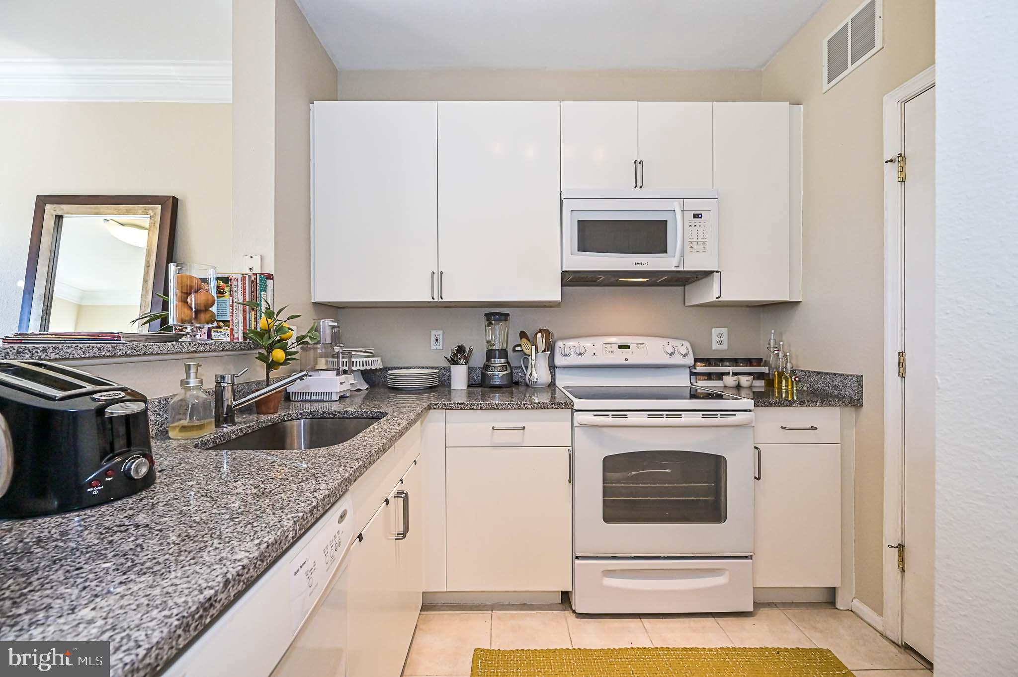 1570 Spring Gate Dr., Unit 7302 McLean, VA 22102 - Photo 4 of 47