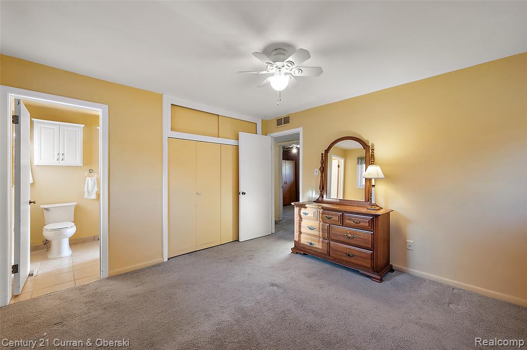 28248 Bayberry Road Farmington Hills, MI 48331 - Photo 11 of 19