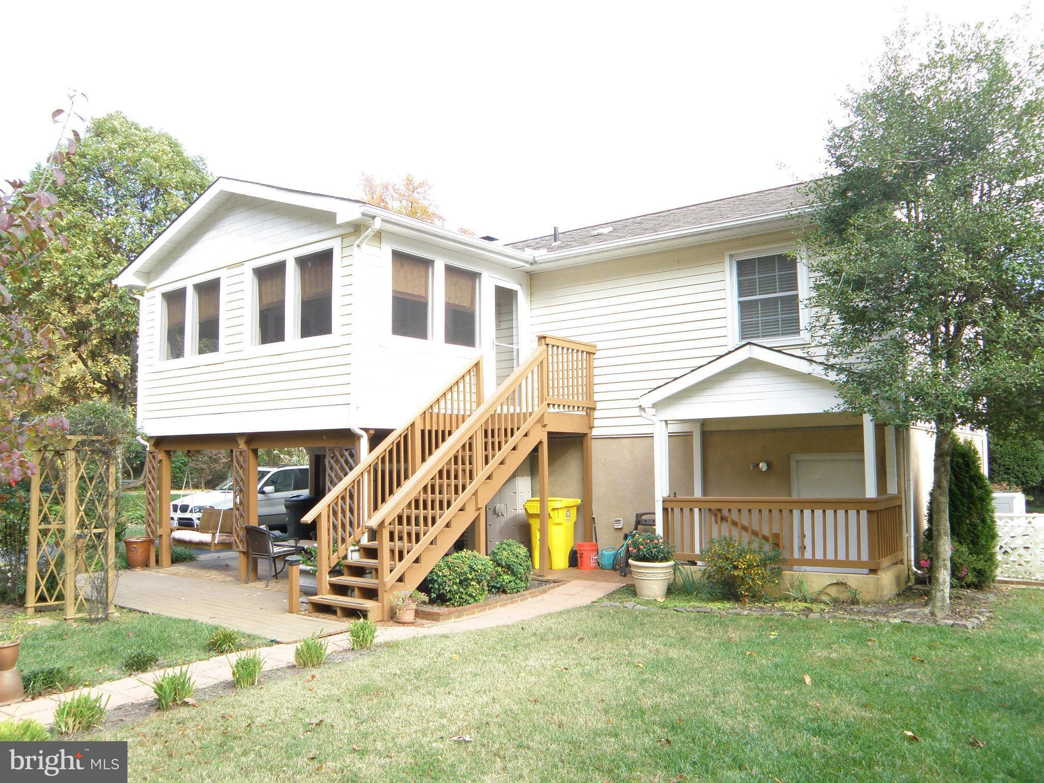 2960 Valley View Road Annapolis, MD 21401 - Photo 15 of 30 Exterior (Rear)