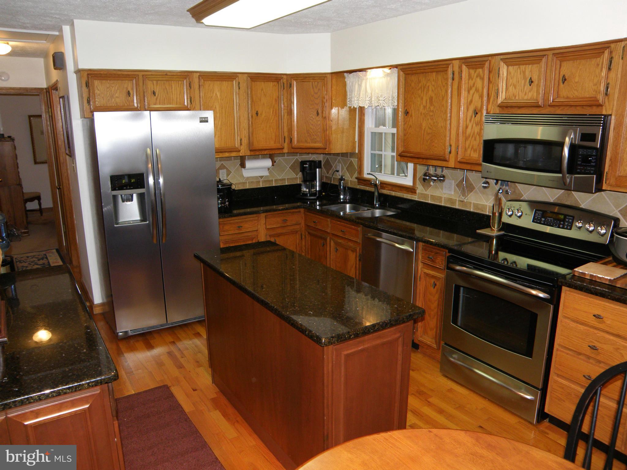 2960 Valley View Road Annapolis, MD 21401 - Photo 5 of 30 Kitchen