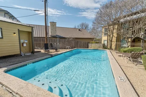 $196,900 | 1000 West 26th Street, Unit 116, Austin, TX 78705